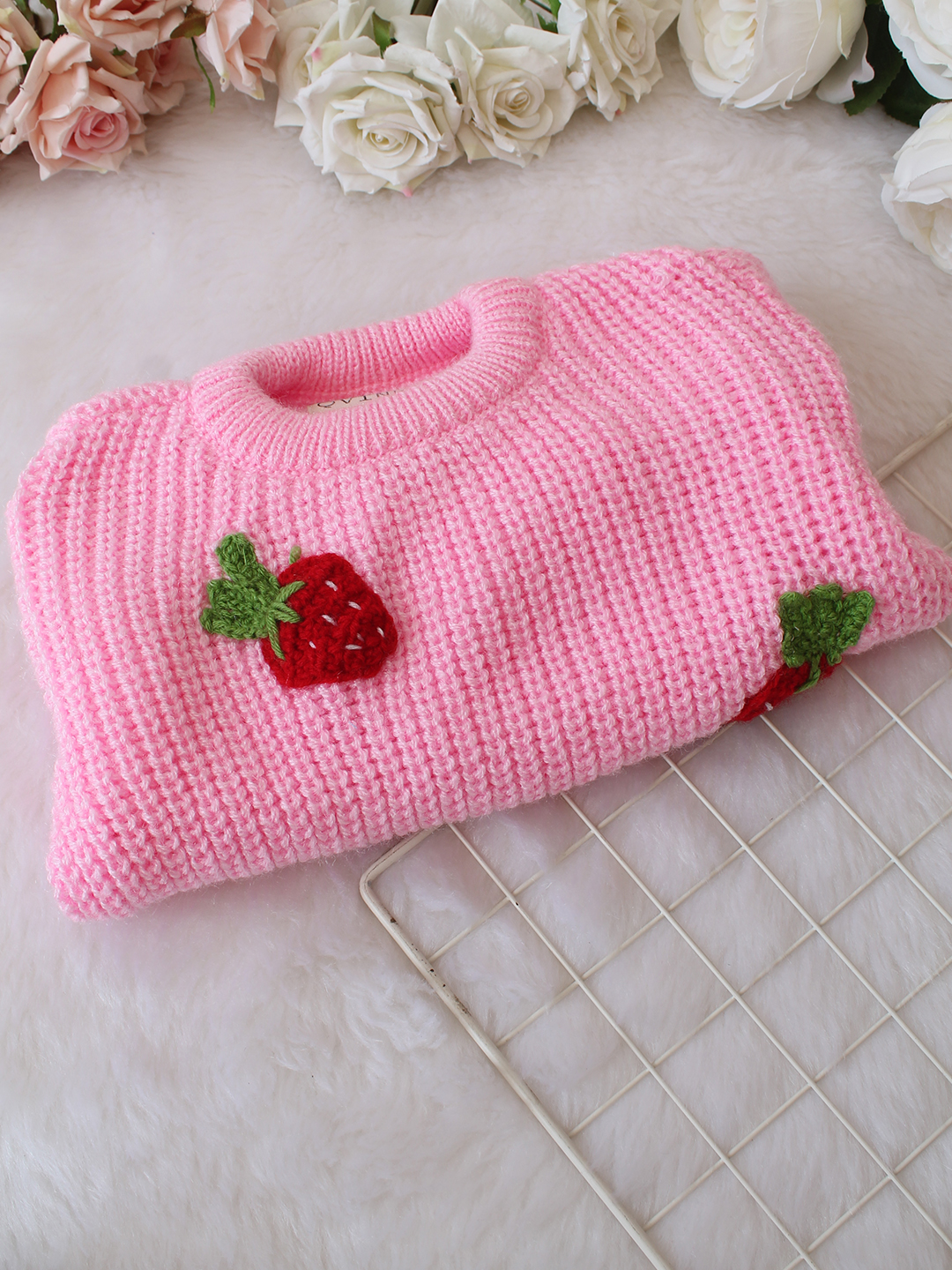 Qvink Knitted Full Sleeves Strawberry Applique Detailed Sweater - Pink