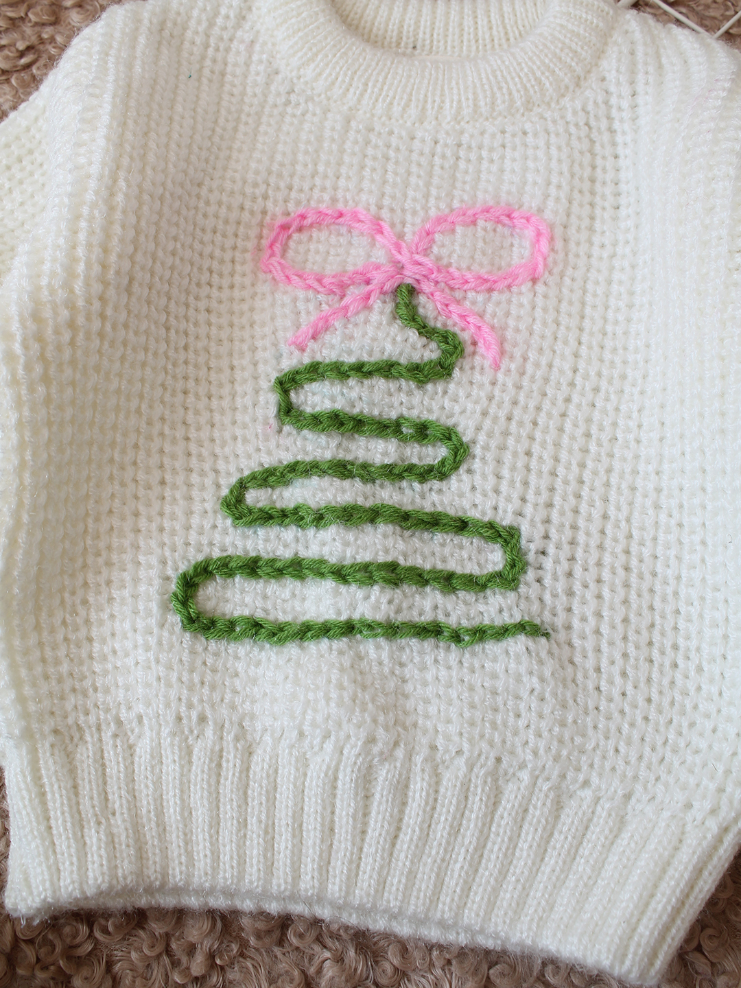 Qvink Knitted Full Sleeves Christmas Tree Designed Sweater - Cream