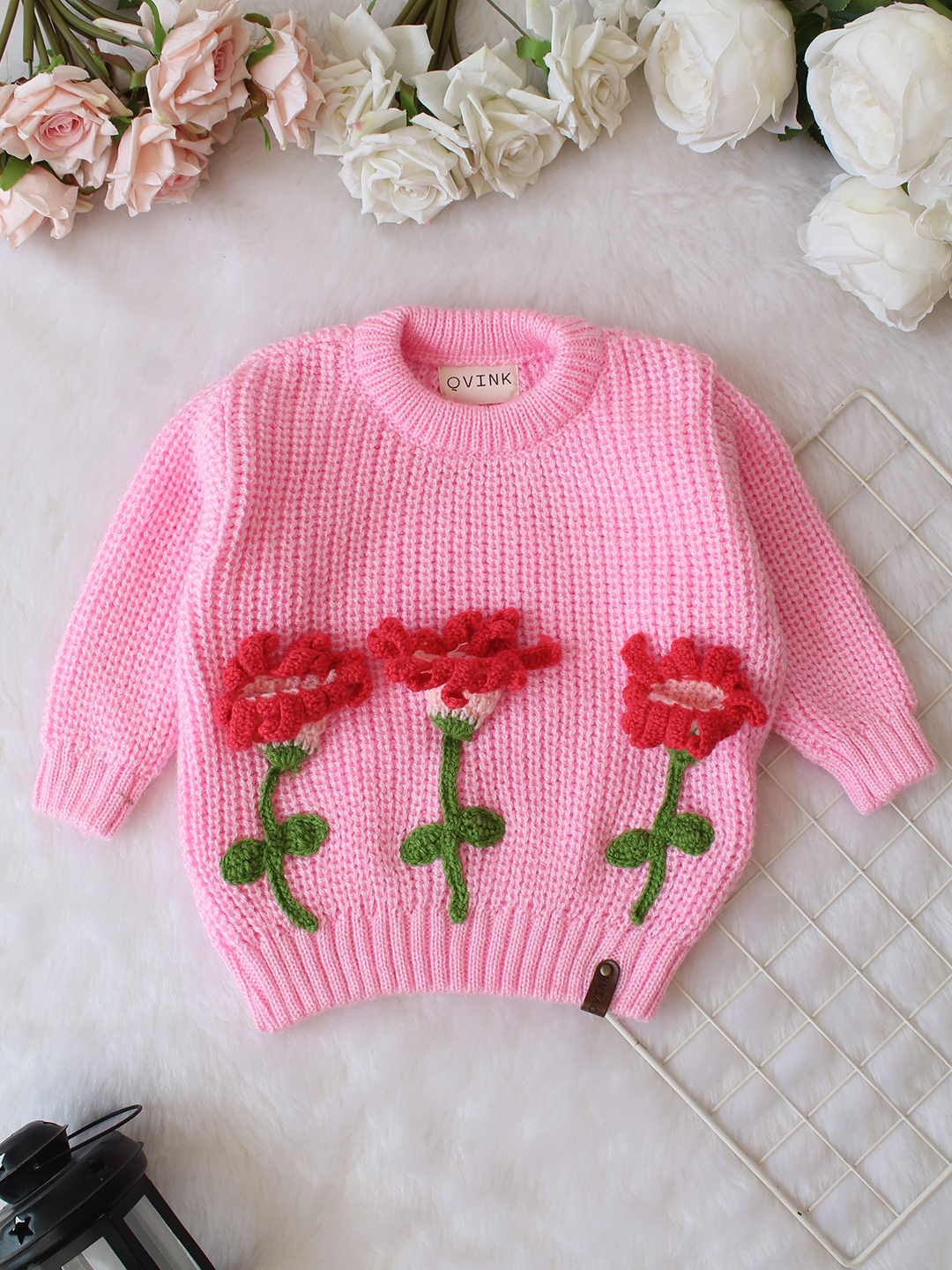 Qvink Knitted Full Sleeves Floral Applique Detailed Sweater - Pink