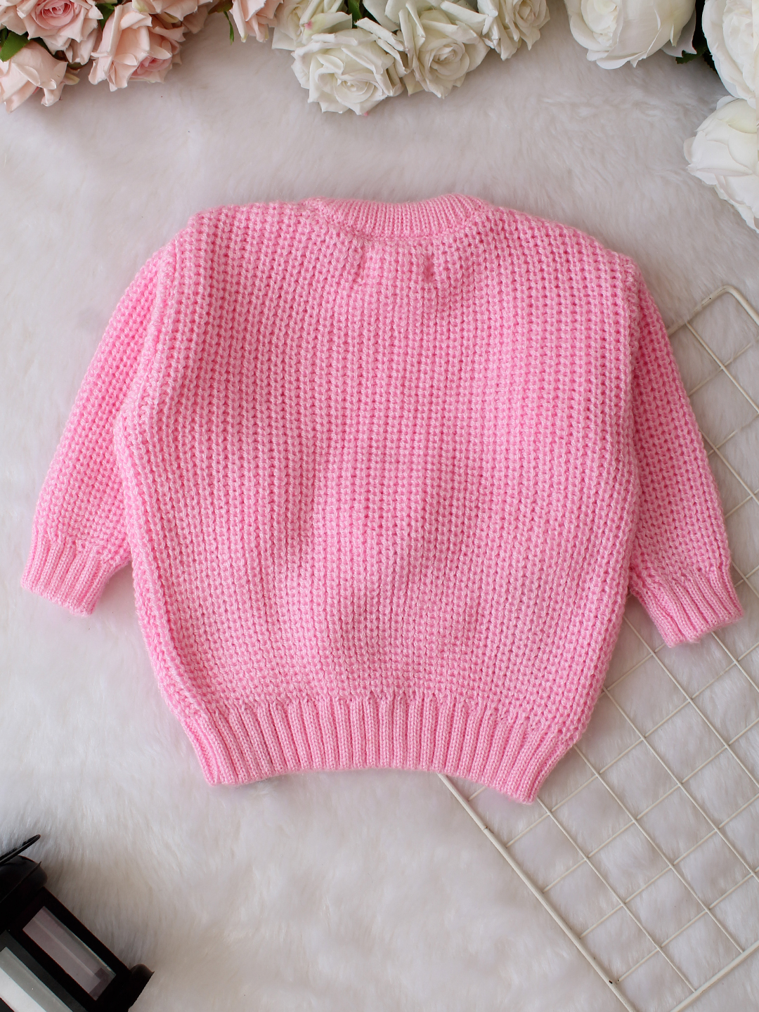 Qvink Knitted Full Sleeves Floral Applique Detailed Sweater - Pink