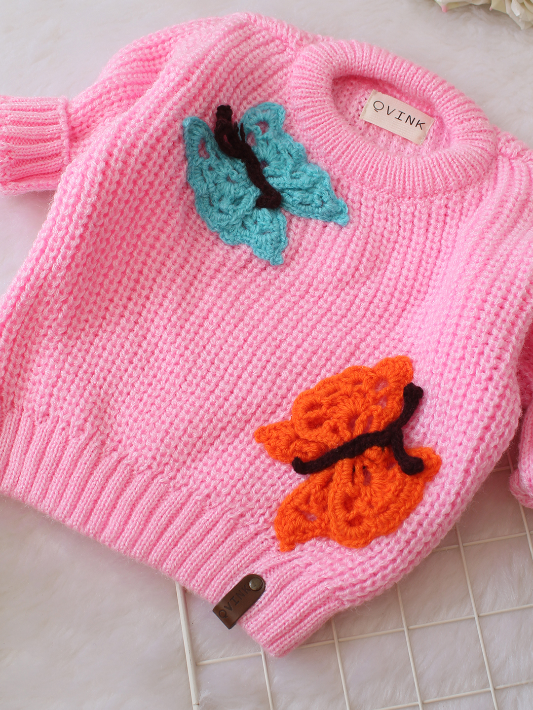 Qvink Knitted Full Sleeves Butterfly Applique Detailed Sweater - Pink