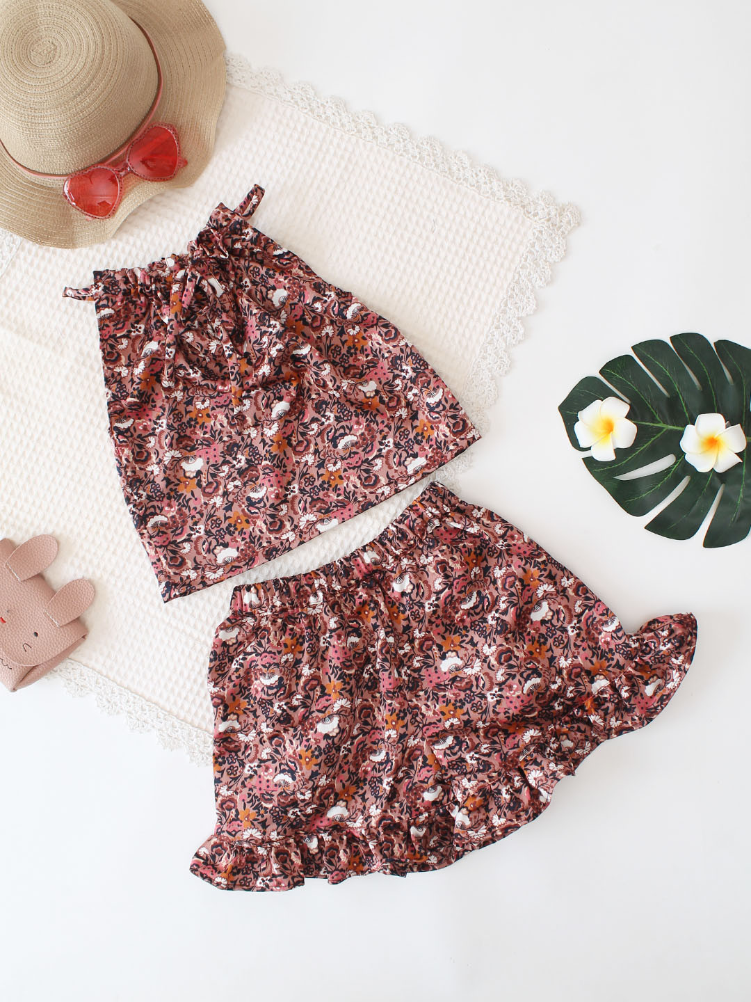 Qvink Floral Printed Top Co ord Set with Adjustable Neck - Brown