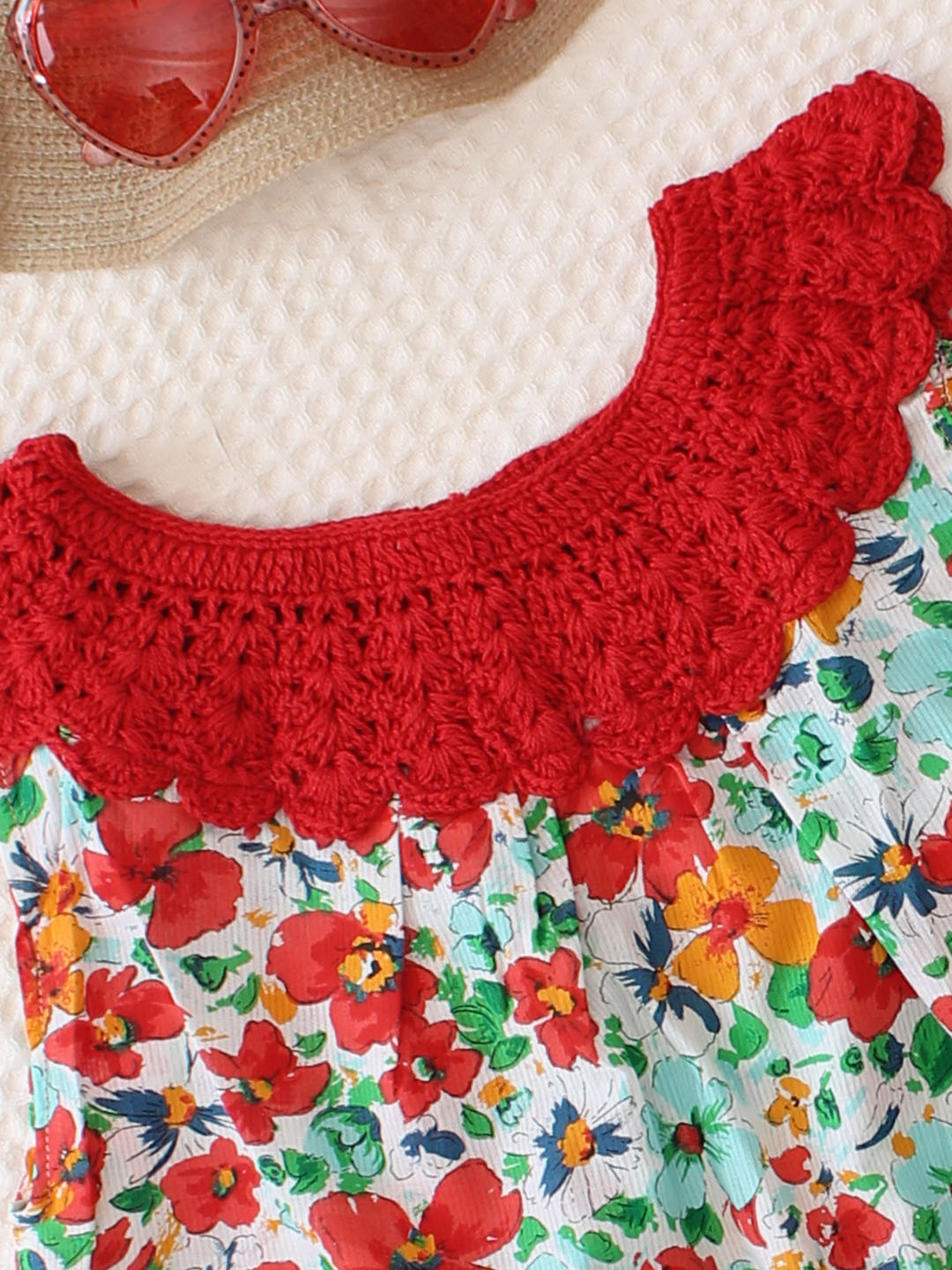 Qvink Sleeveless Crochet Detail Back Snap Button Dress - Red