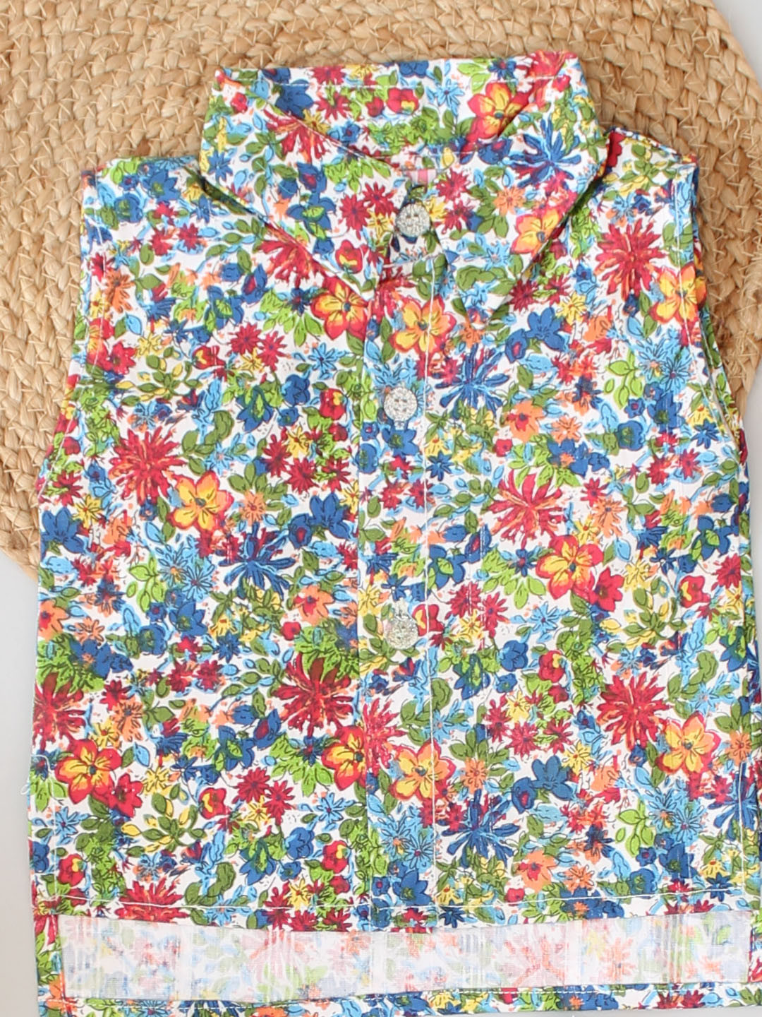 Qvink Sleeveless Floral Collar Detail Co ord Set with Shorts-Multi