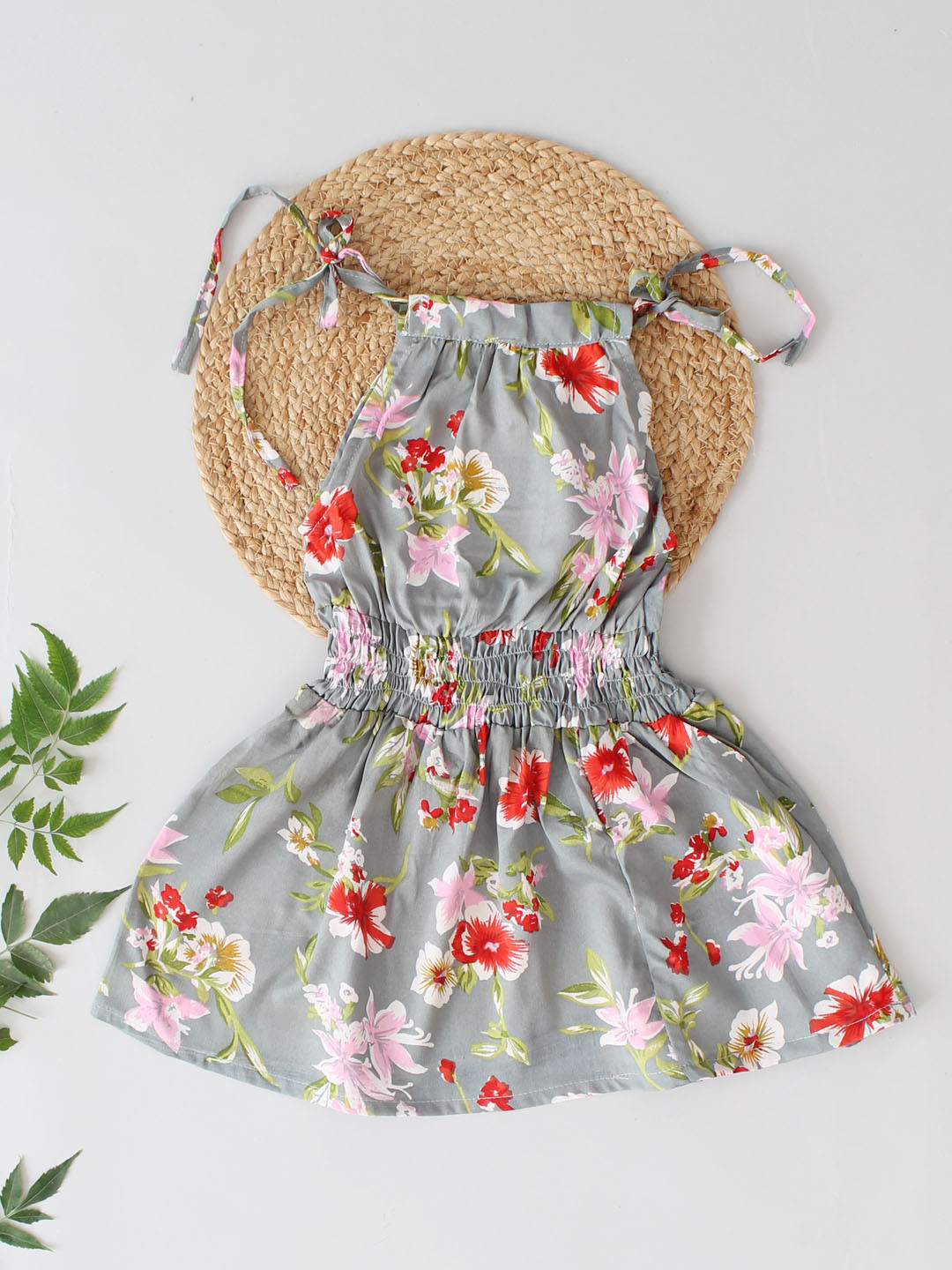 Qvink Sleeveless Floral Printed Smocking Detailed Dress - Grey