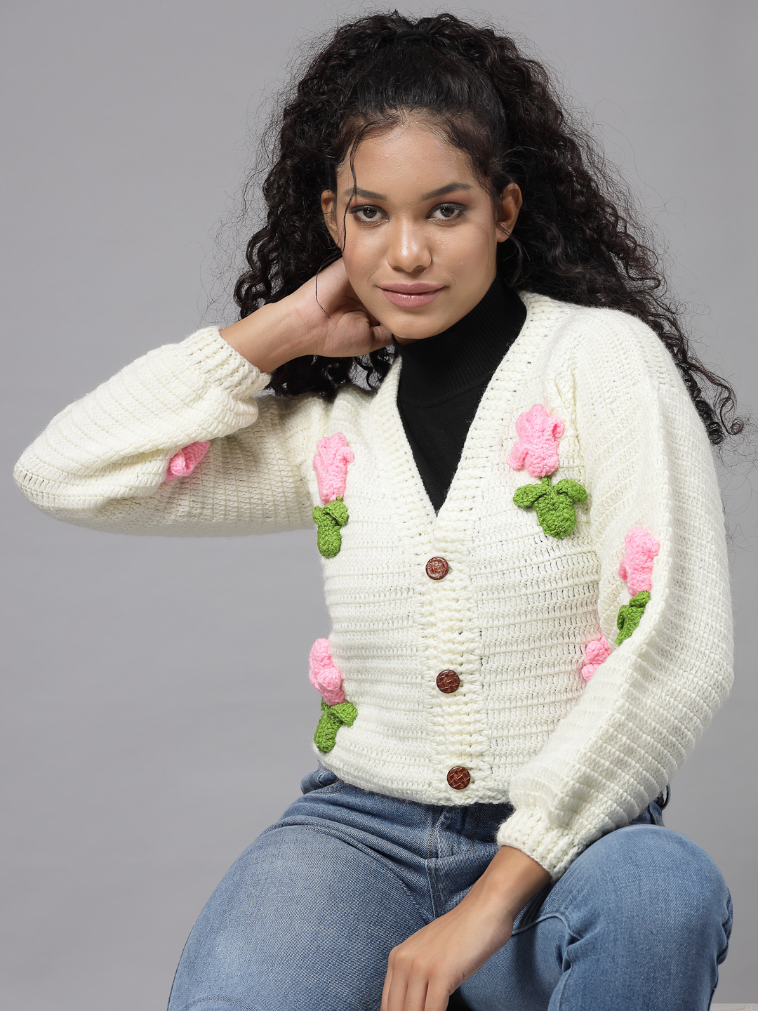 Rose Flower with Leaves Applique Cardigan for Women - Cream