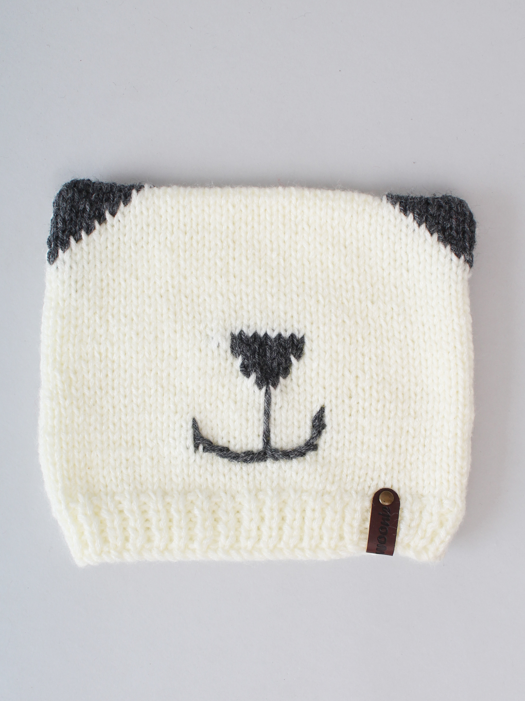 Square Knit Hat with Cat Face - Off-White