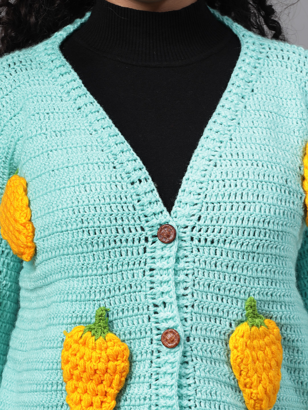 Strawberry Chunky Crop Cardigan for Women - Cream
