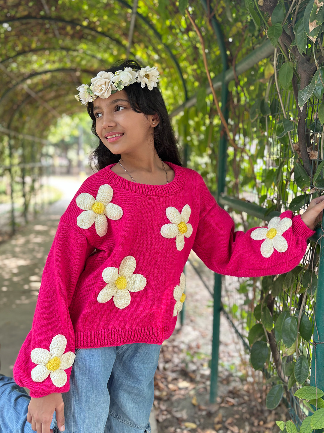 Woonie Floral Applique Pullover - Pink