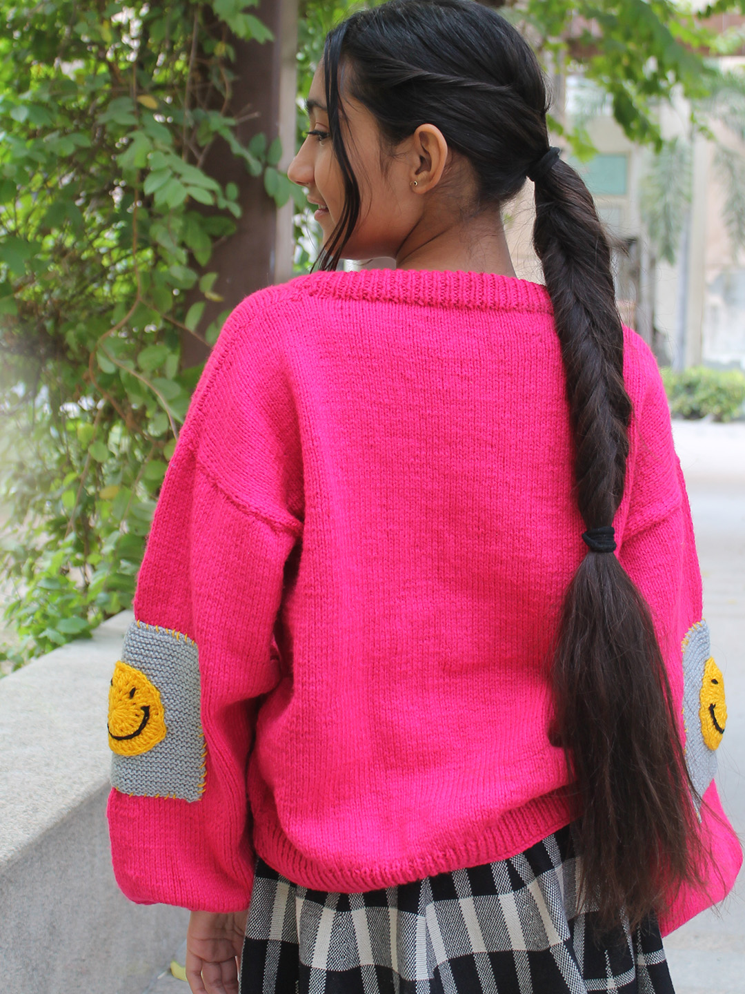 Woonie Handknitted Full Sleeves Smiley Face Designed Sweater - Pink