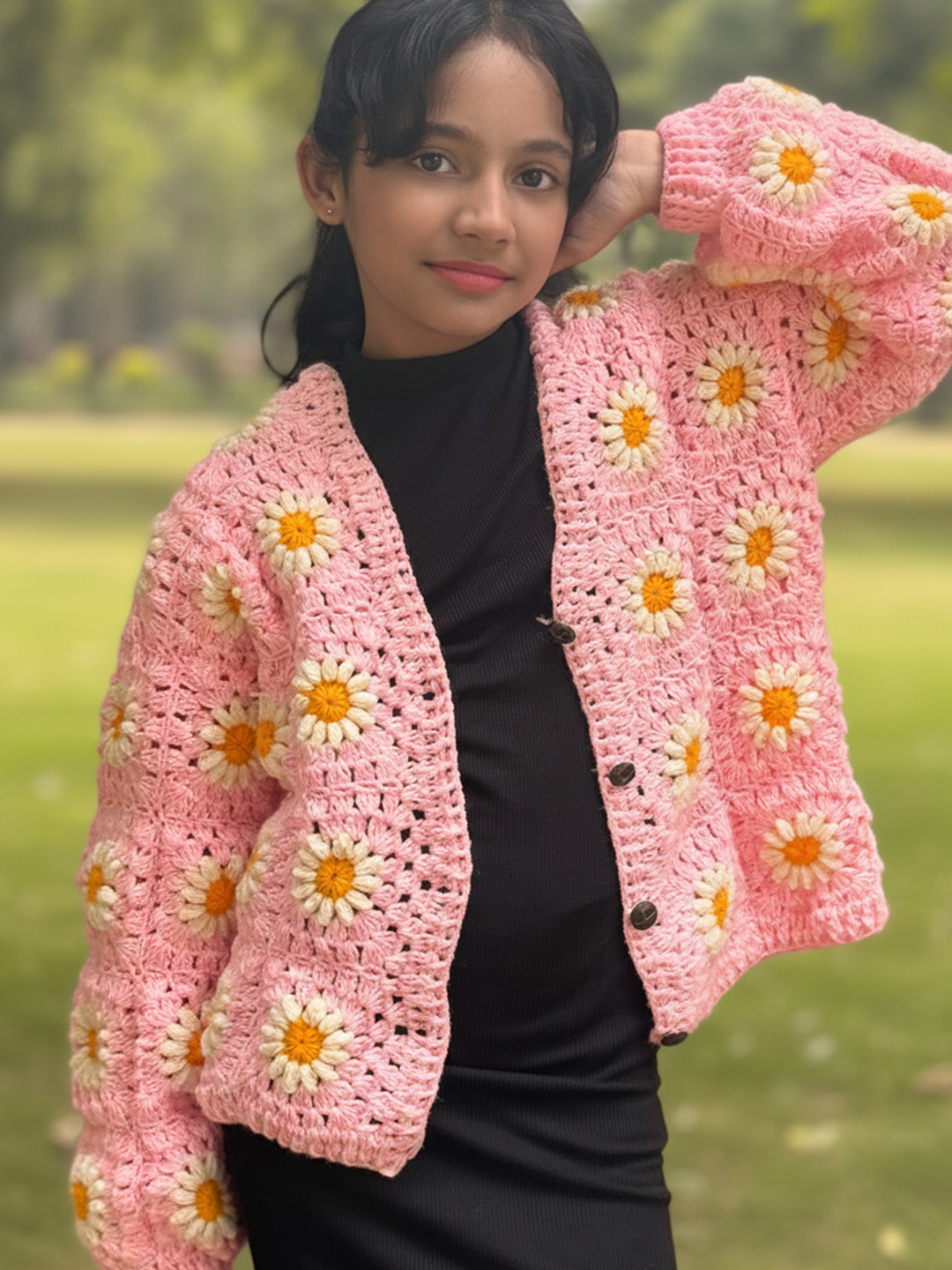 Woonie Handknitted Full Sleeves Daisy Floral Detailed Cardigan - Pink
