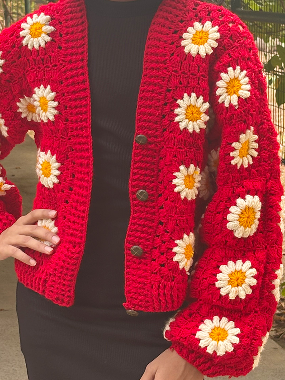 Woonie Handknitted Full Sleeves Daisy Floral Detailed Cardigan - Red
