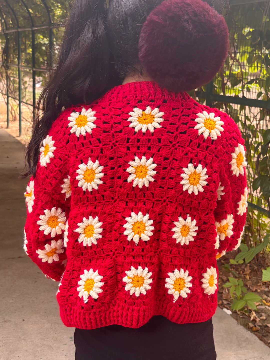 Woonie Handknitted Full Sleeves Daisy Floral Detailed Cardigan - Red