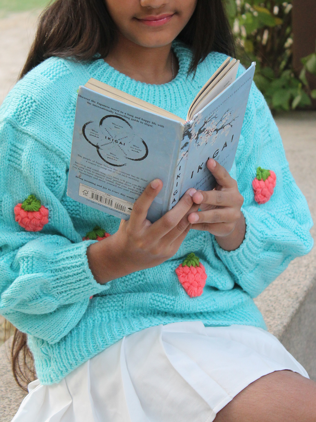 Woonie Handknitted Full Sleeves Strawberry Applique Detailed Sweater - Sky Blue