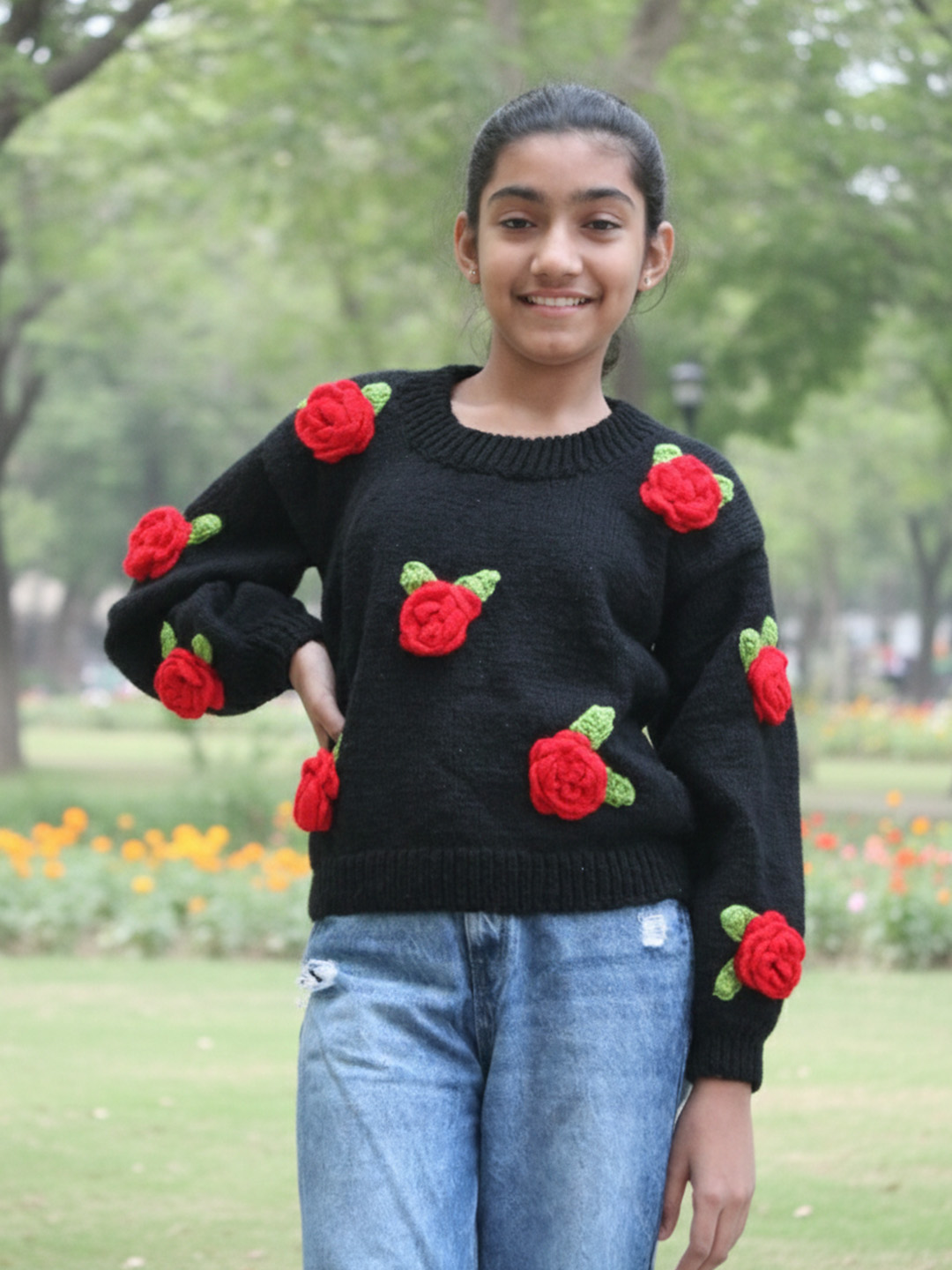Woonie Handknitted Full Sleeves Red Rose Detailed Sweater - Black