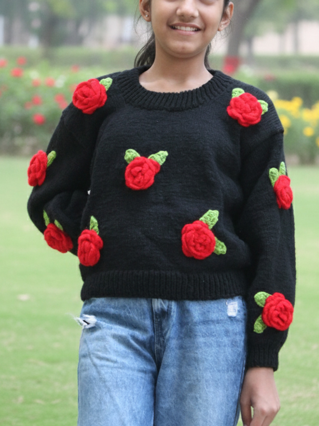 Woonie Handknitted Full Sleeves Red Rose Detailed Sweater - Black