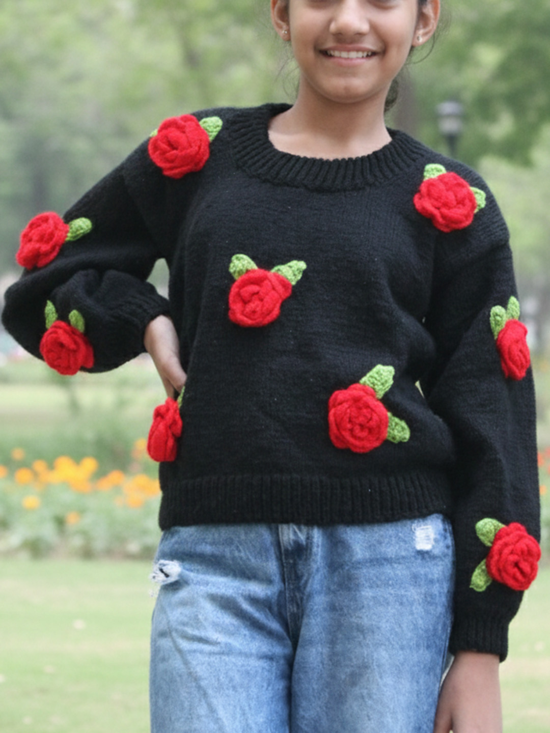 Woonie Handknitted Full Sleeves Red Rose Detailed Sweater - Black