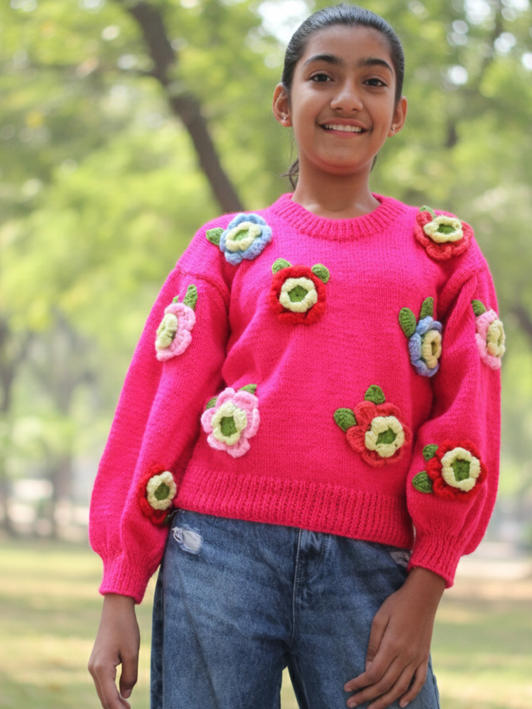 Woonie Handknitted Full Sleeves Floral Applique Detailed Sweater - Pink