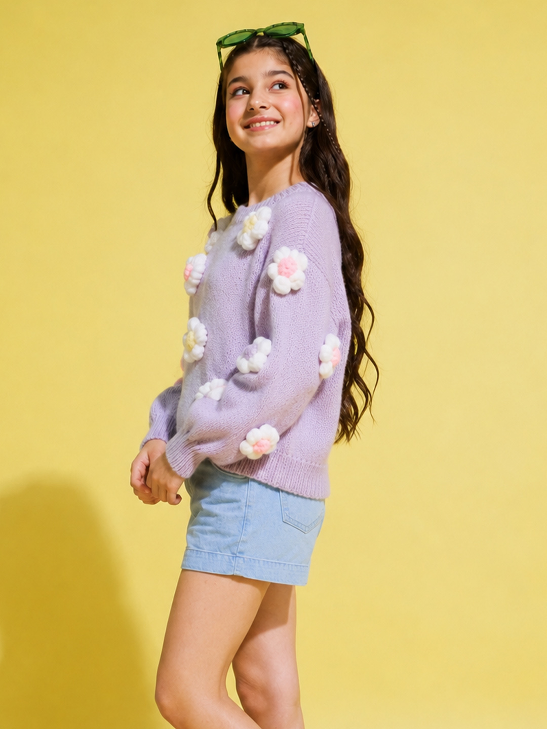 Woonie Handknitted Full Sleeves Floral Applique Detailed Pullover - Lavender