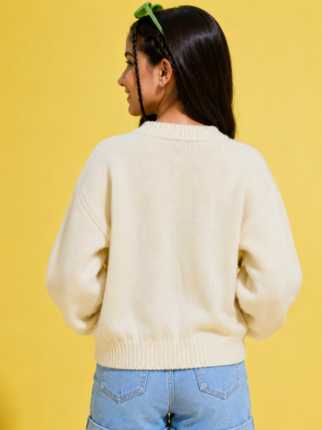 Woonie Handknitted Full Sleeves Floral Applique Detailed Pullover - Cream