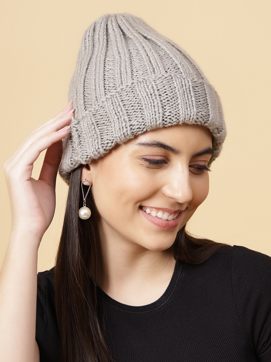 Velvery Handknitted Beige Self Design Beanie