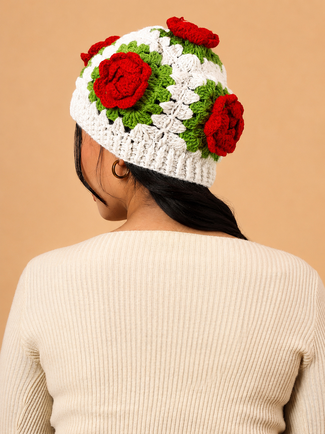 Velvery Handknitted Rose Detailed Cap - White