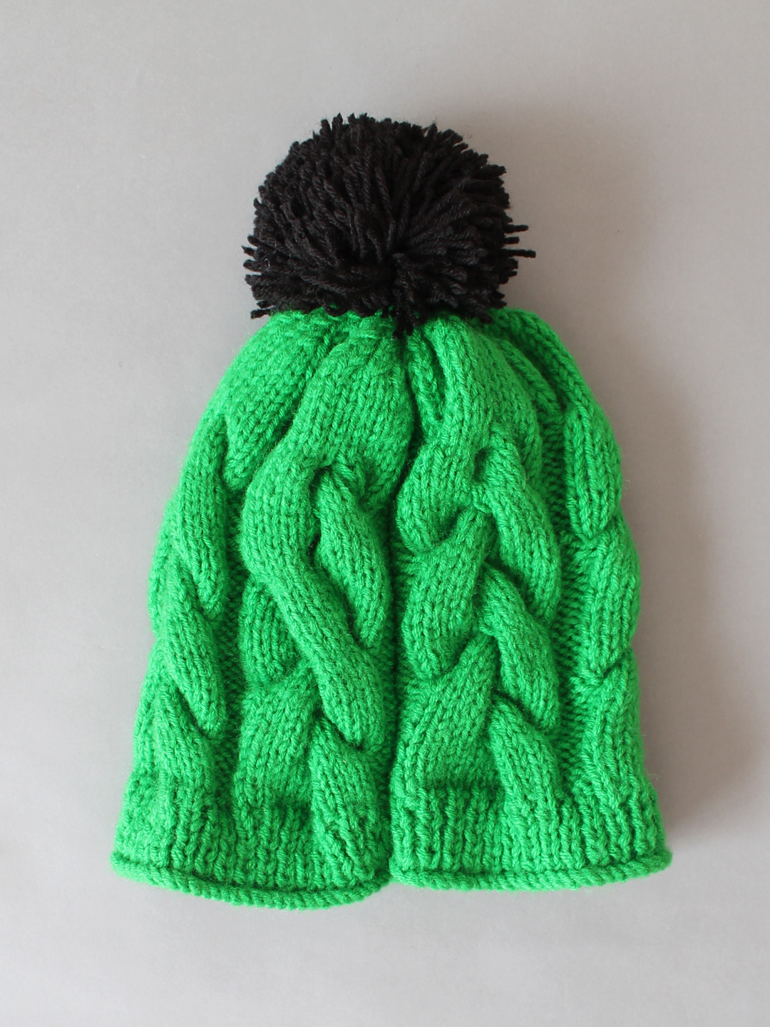 Velvery Handmade Cable Knit Pom-Pom Detail Beanie- Green