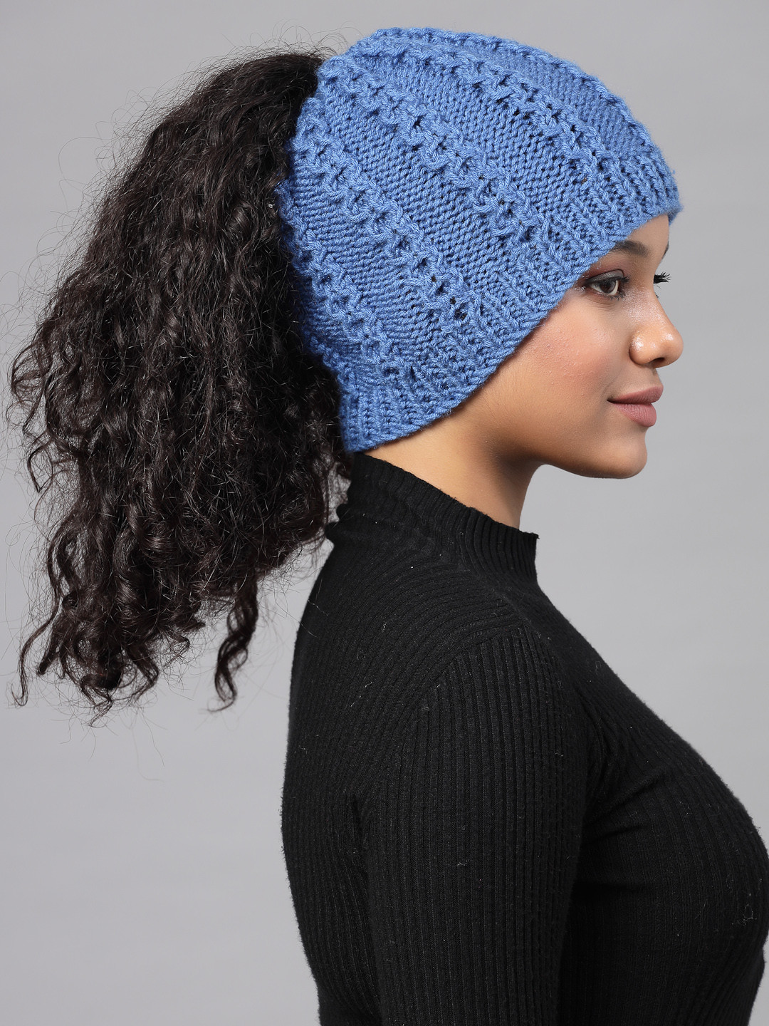 Velvery Handmade Ponytail Self Design Detail Winter Hat - Blue