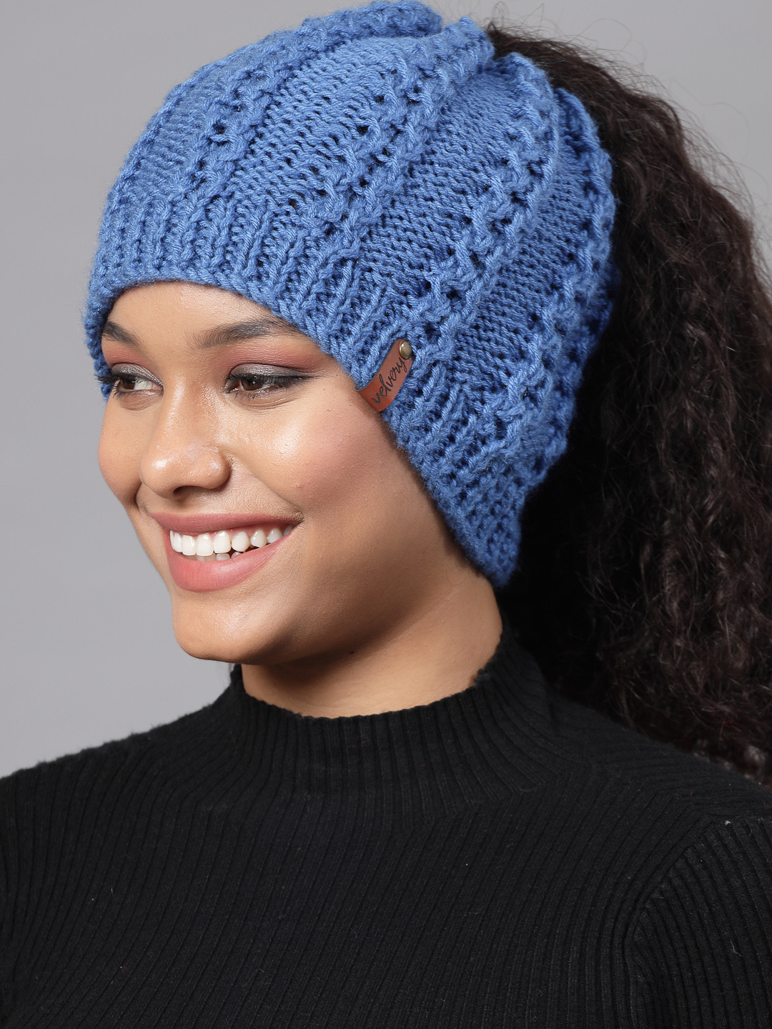 Velvery Handmade Ponytail Self Design Detail Winter Hat - Blue