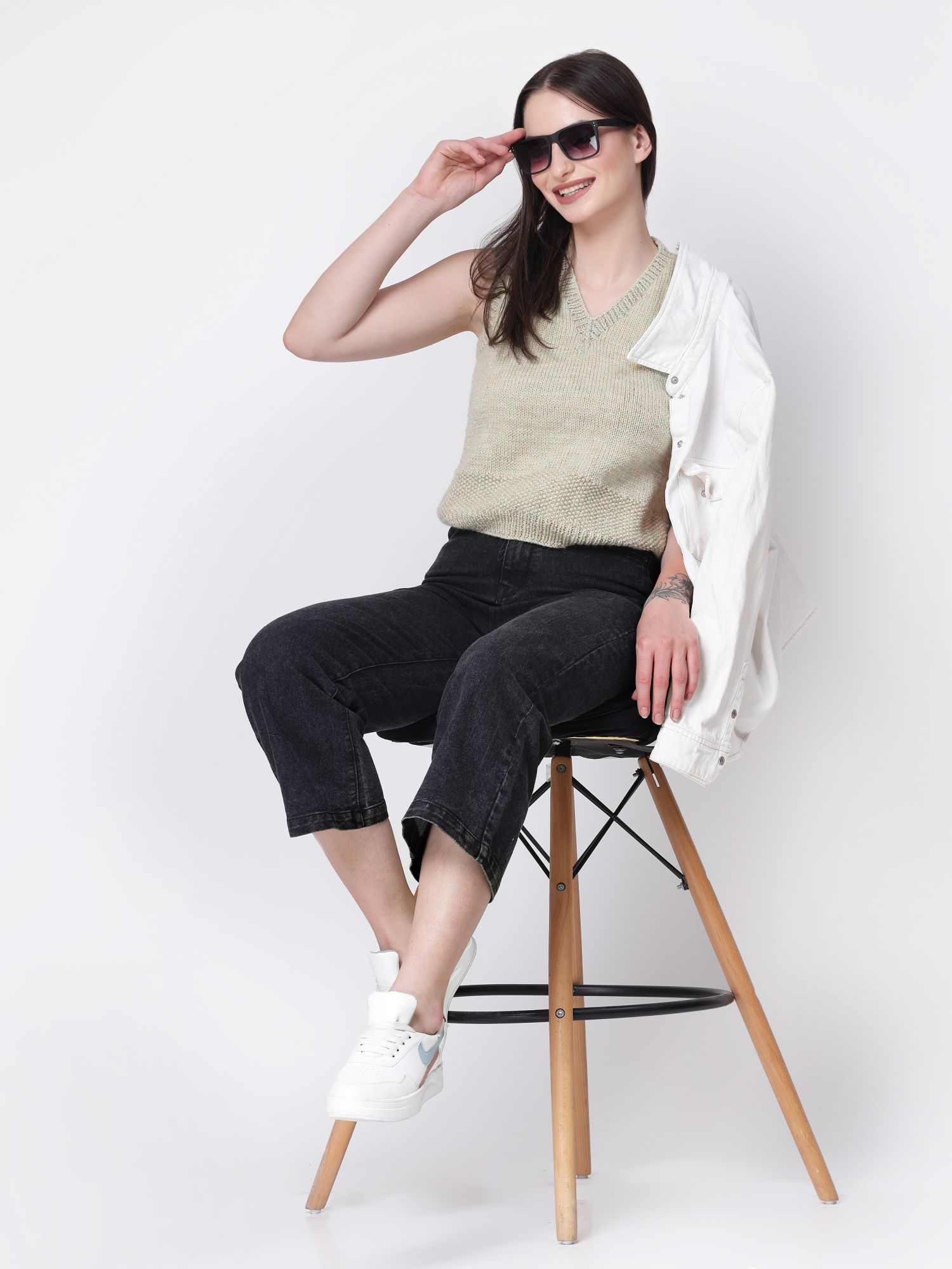 Velvery Handknitted Moss Stitch Sweater for Ladies - Beige
