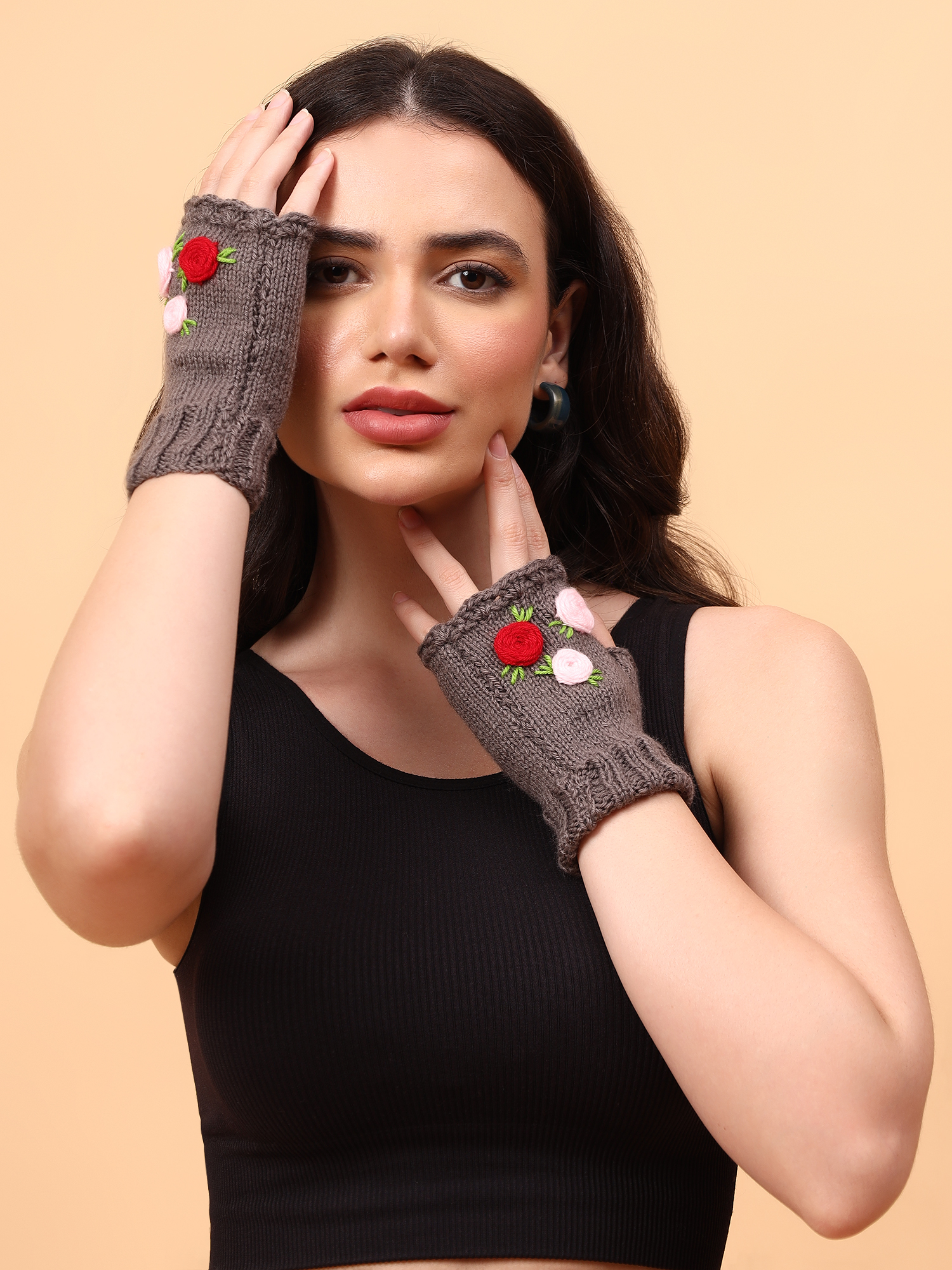 Velvery Knitted Floral Embroidery Fingerless Gloves - Light Grey