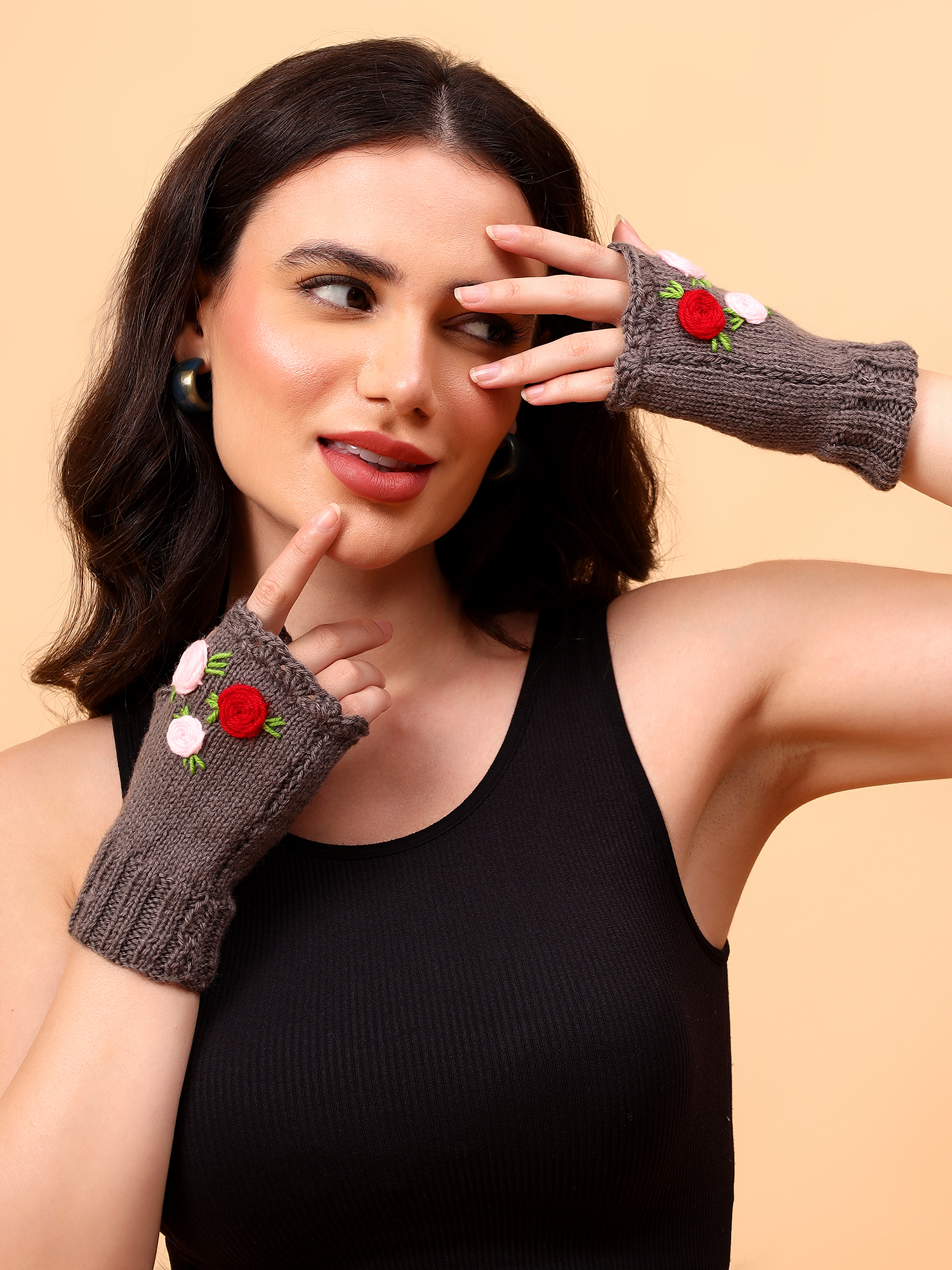 Velvery Knitted Floral Embroidery Fingerless Gloves - Light Grey