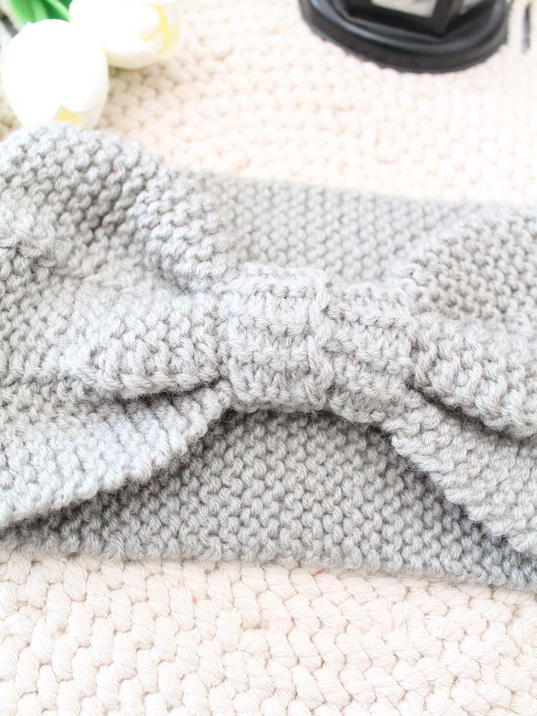 Velvery Hand-Knitted Grey Self Design Acrylic Headband