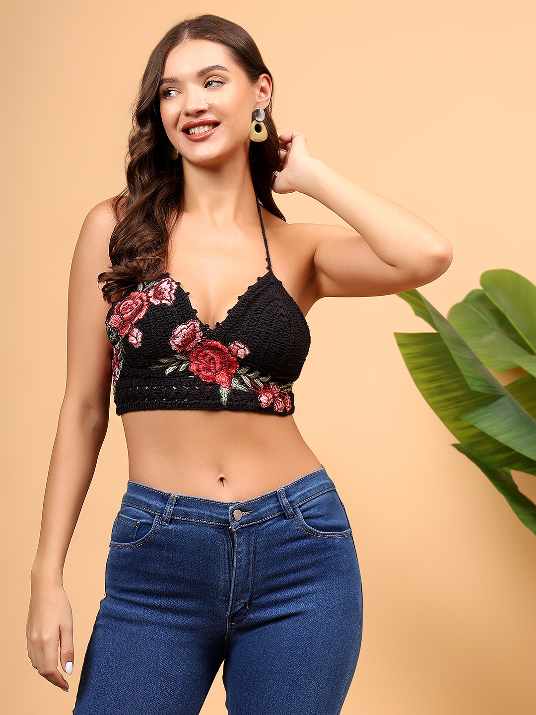 Velvery Crochet Rose Bralette - Black
