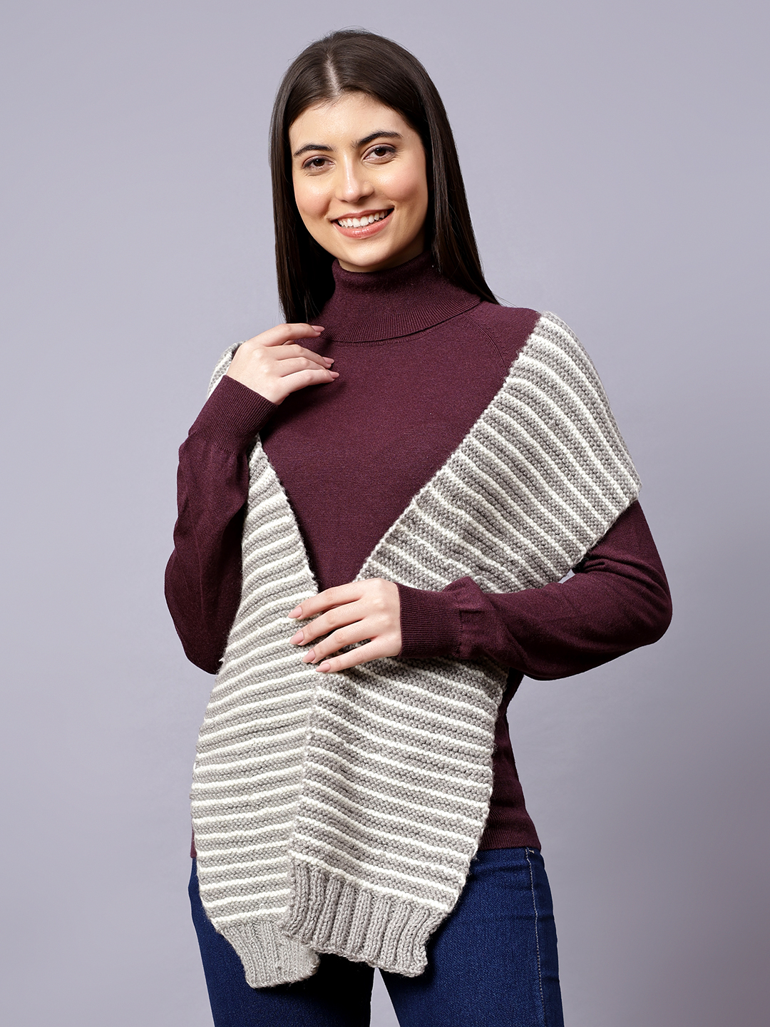 Velvery Grey & White Vintage Hand Knitted Women Muffler