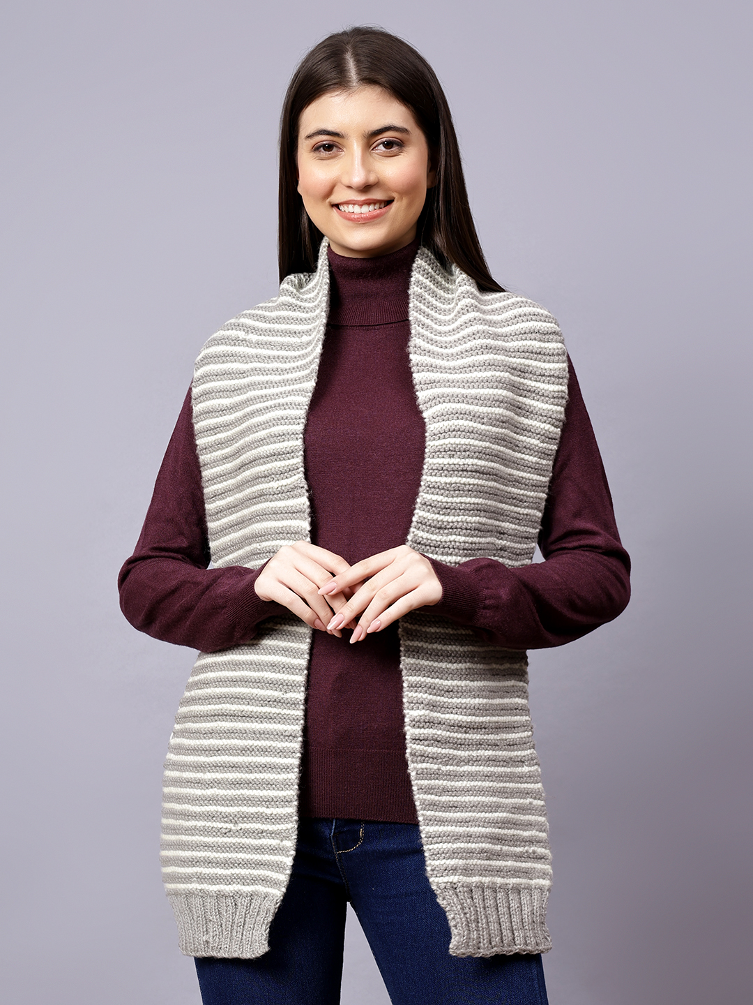 Velvery Grey & White Vintage Hand Knitted Women Muffler
