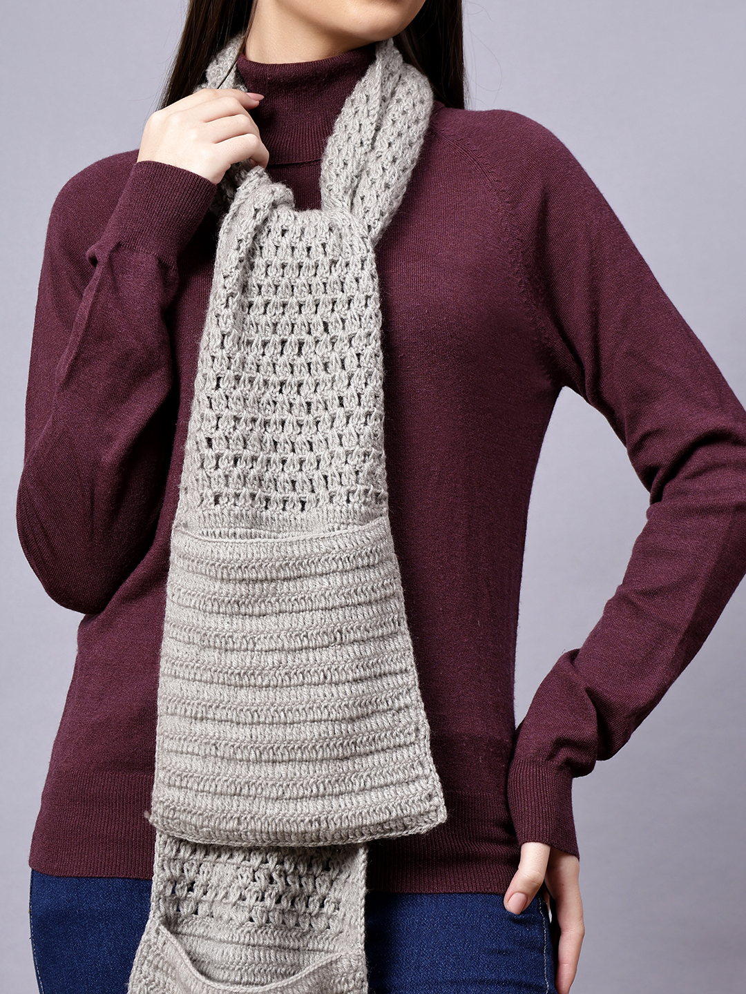 Velvery Grey Patch Pockets Hand Knitted Women Muffler