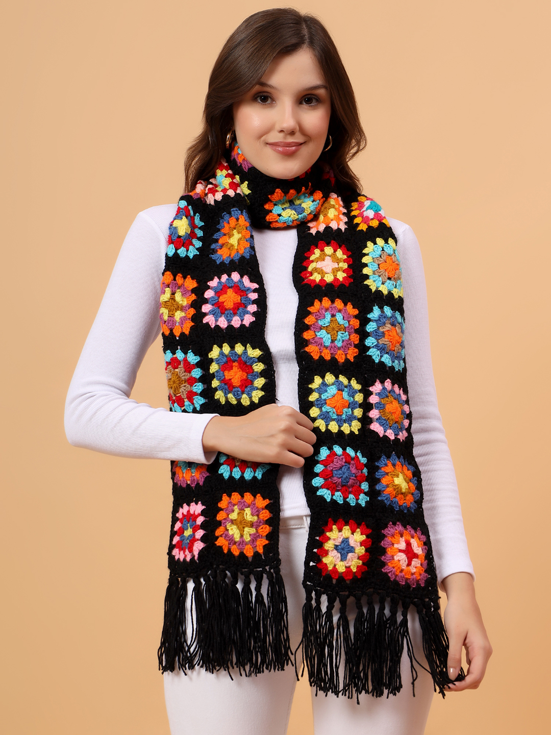 Velvery Granny Sqaure Muffler - Multicolor