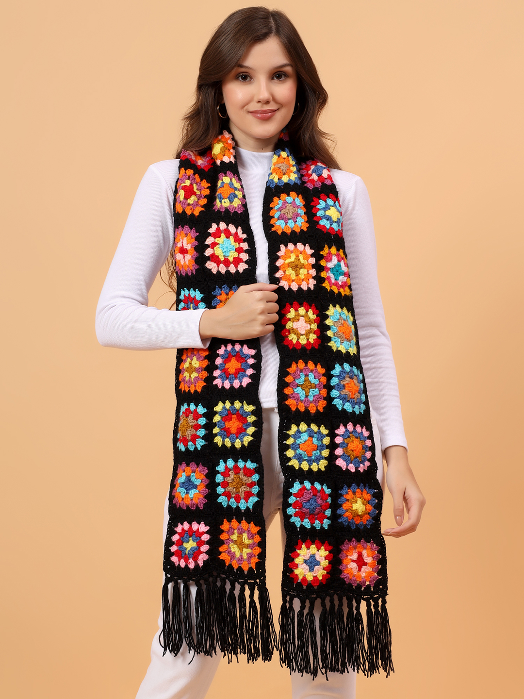 Velvery Granny Sqaure Muffler - Multicolor