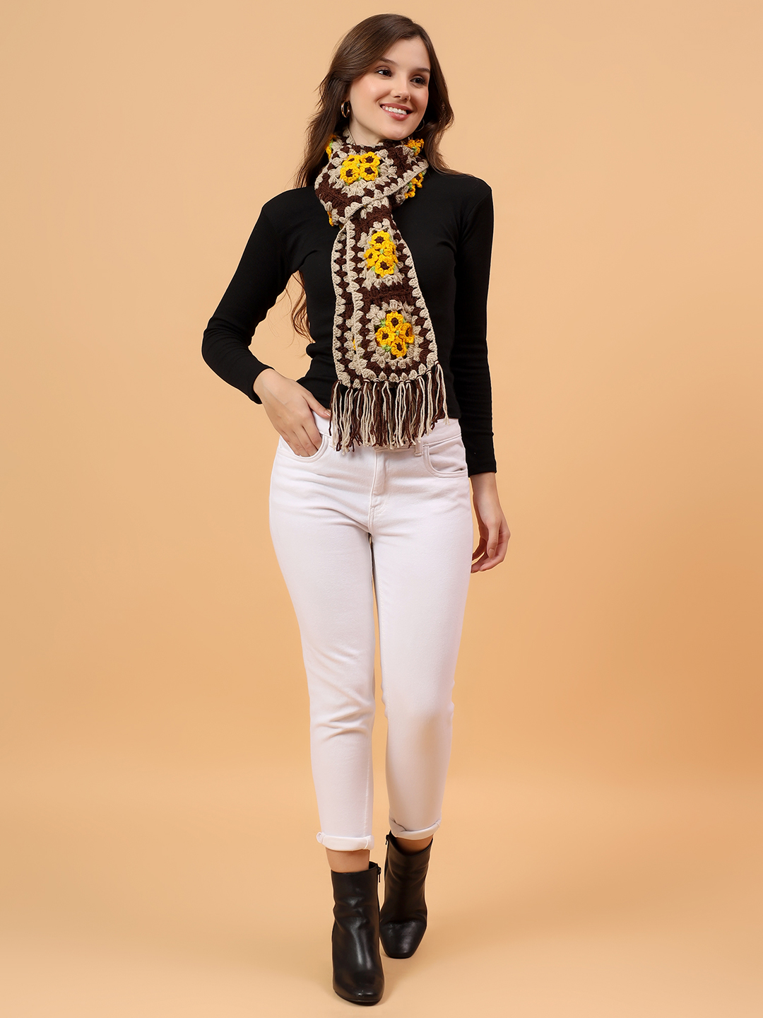 Velvery Handmade Floral Muffler - Beige