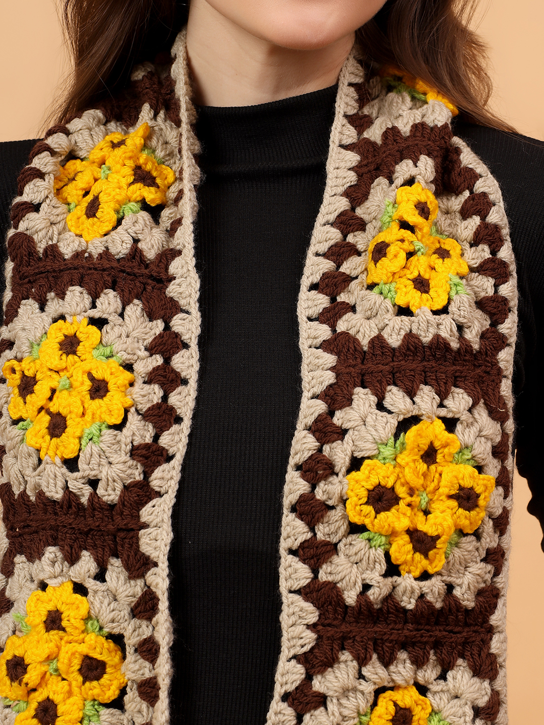 Velvery Handmade Floral Muffler - Beige