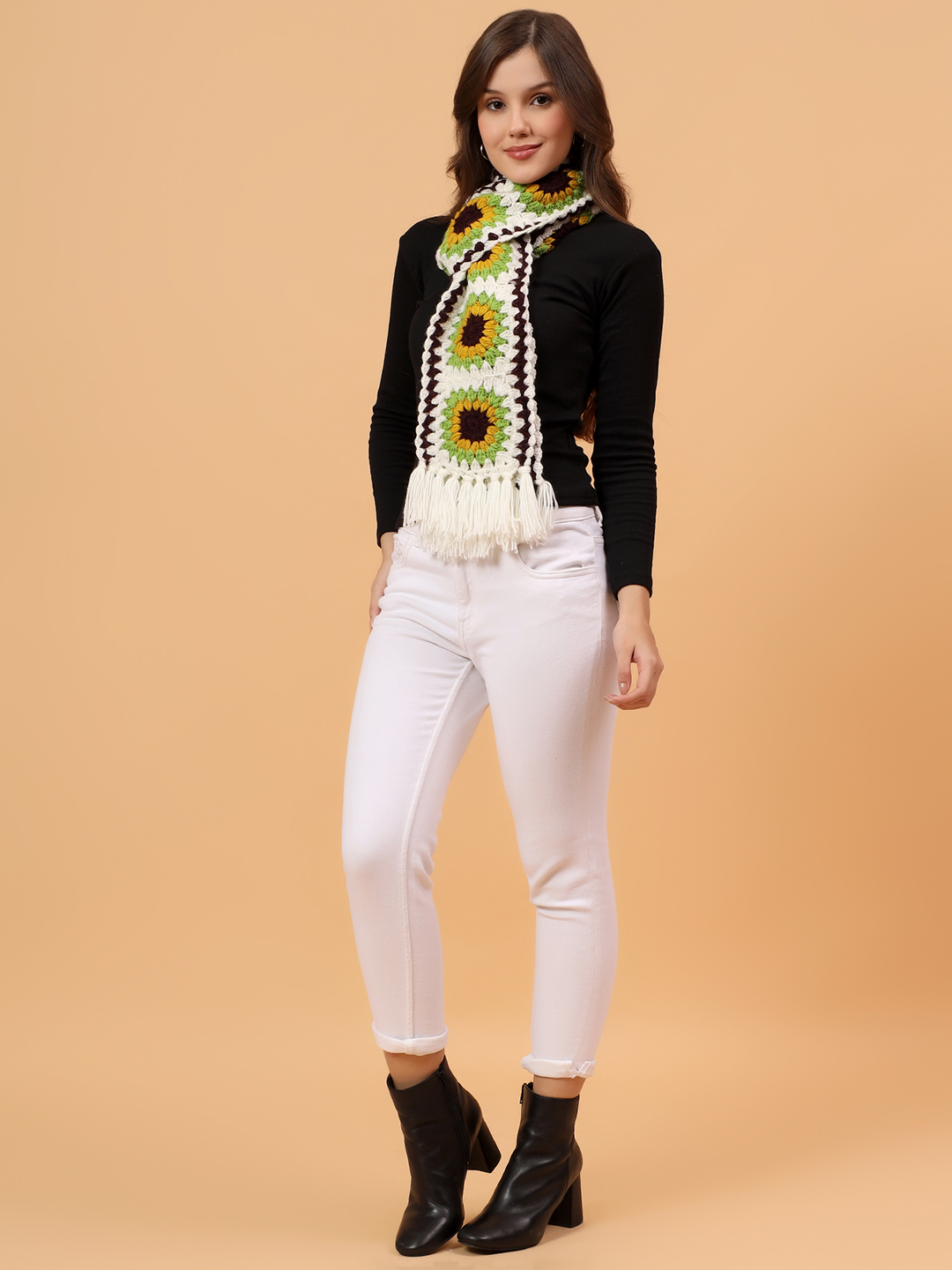Velvery Sunflower Muffler - Off White
