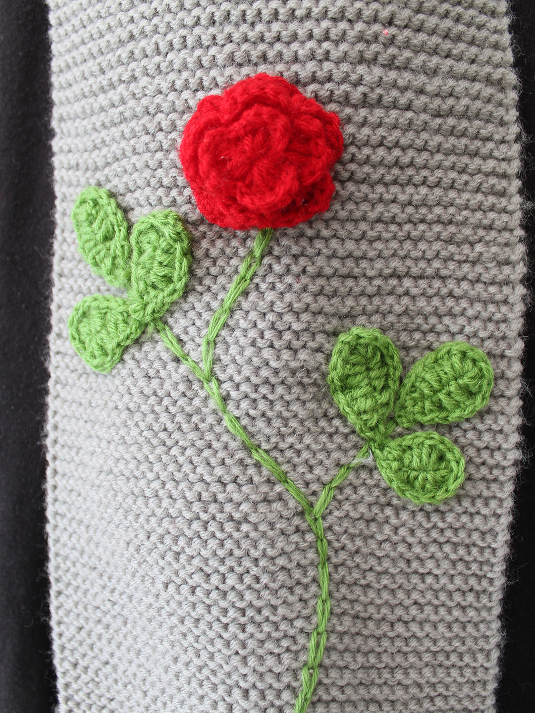 Velvery Floral Design Muffler  Grey