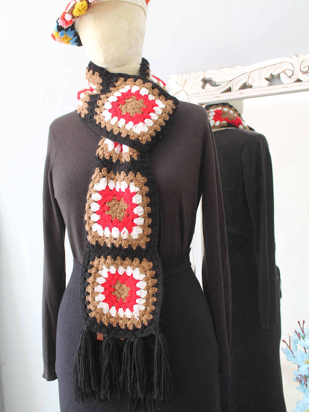 Velvery Handmade Granny Square Muffler - Multicolor