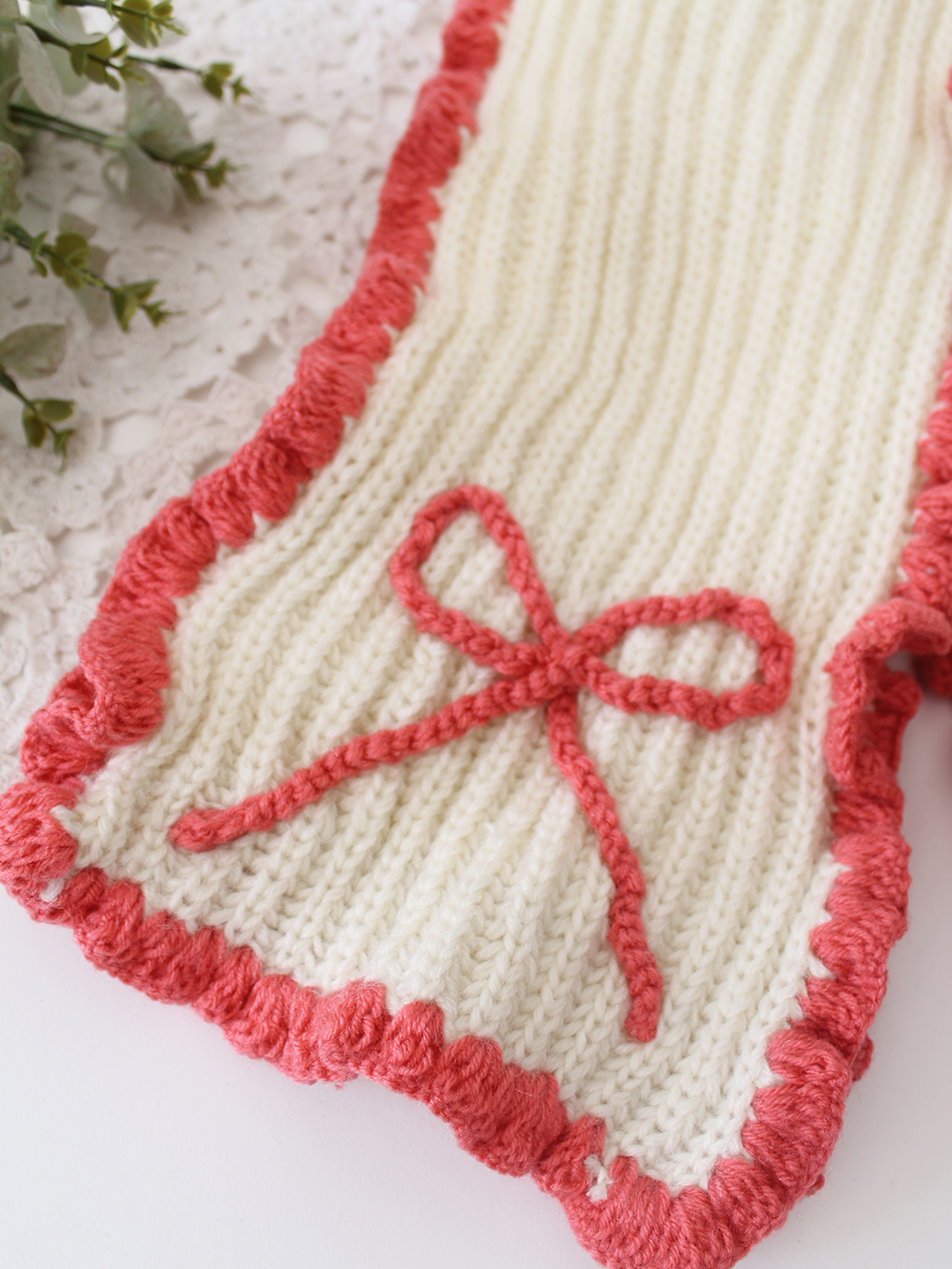 Velvery Handknitted Frilled Muffler - Offwhite