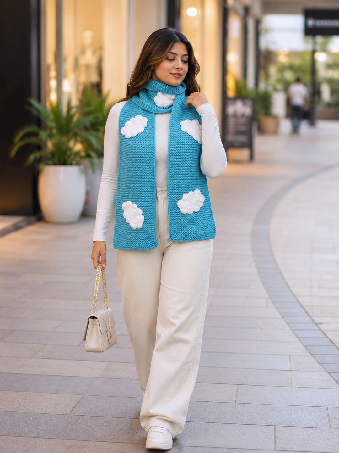 Velvery Handknitted Clouds Muffler - Blue