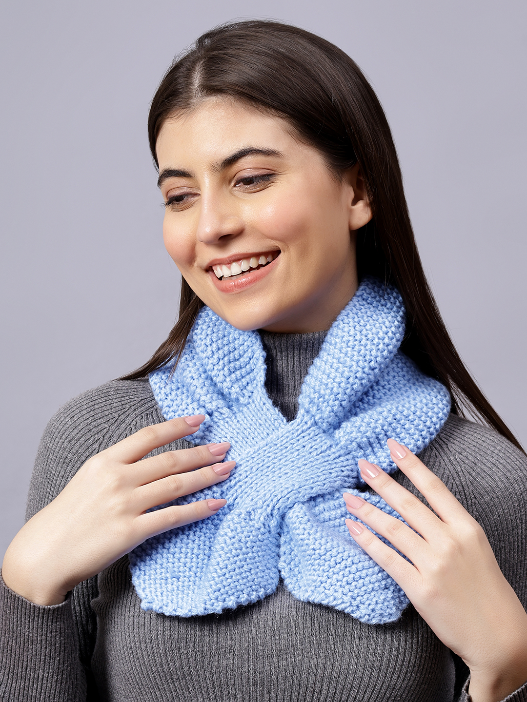 Velvery Blue Self Design Hand Knitted Women Neckwarmer