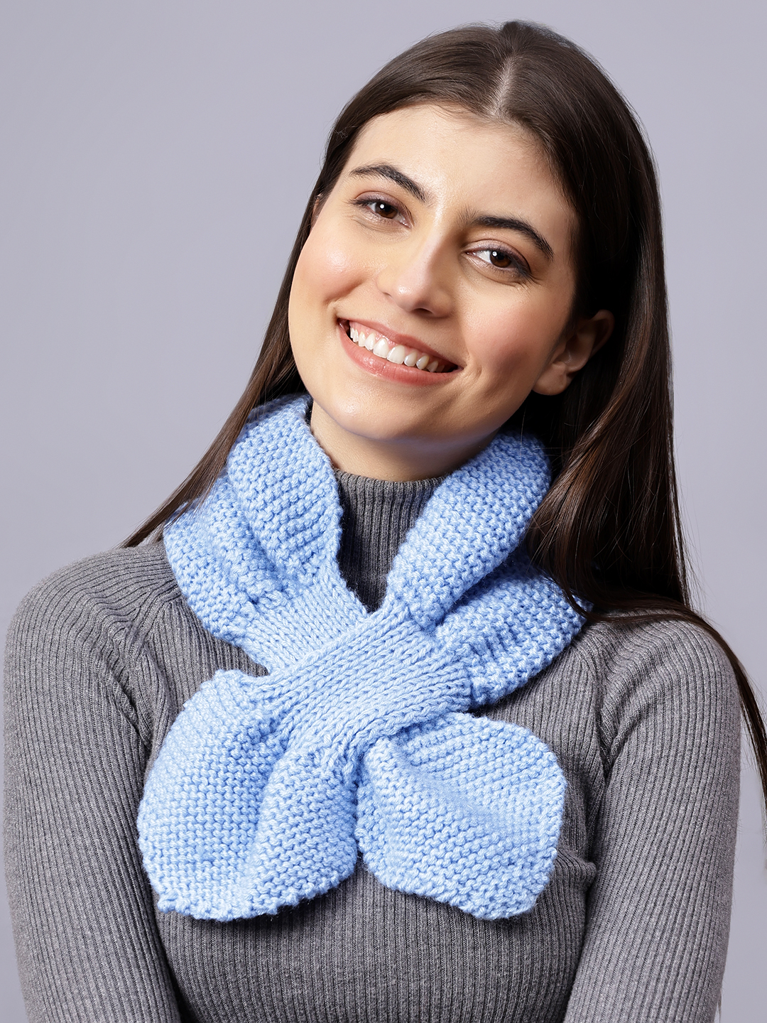 Velvery Blue Self Design Hand Knitted Women Neckwarmer