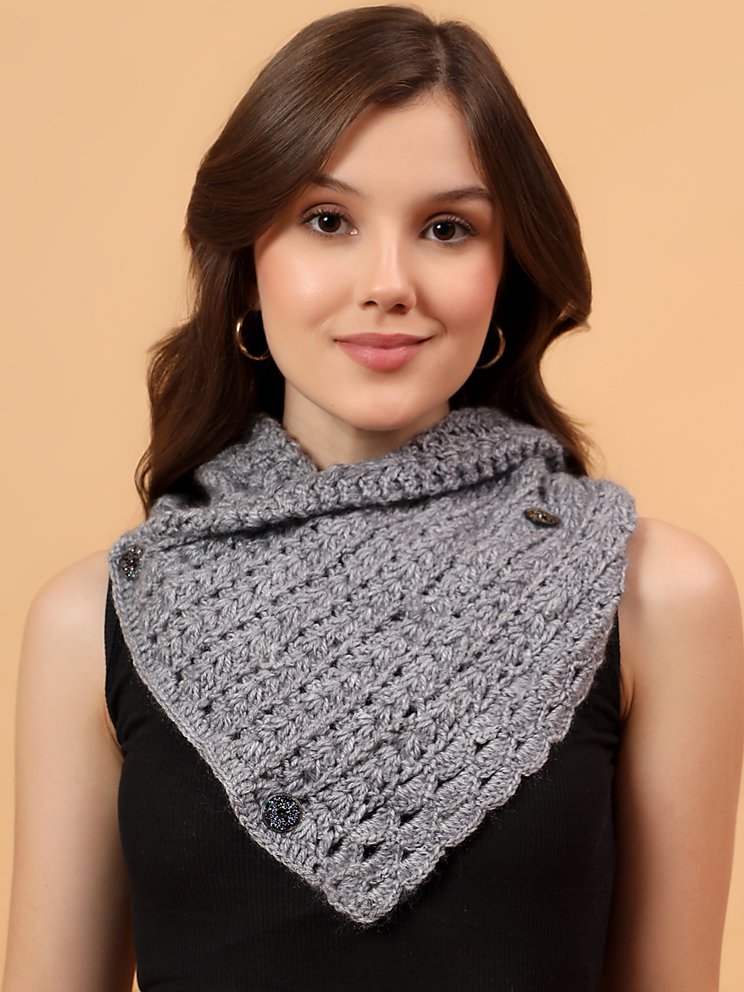 Velvery Handknitted Cowl Button Neckwarmer - Light Grey