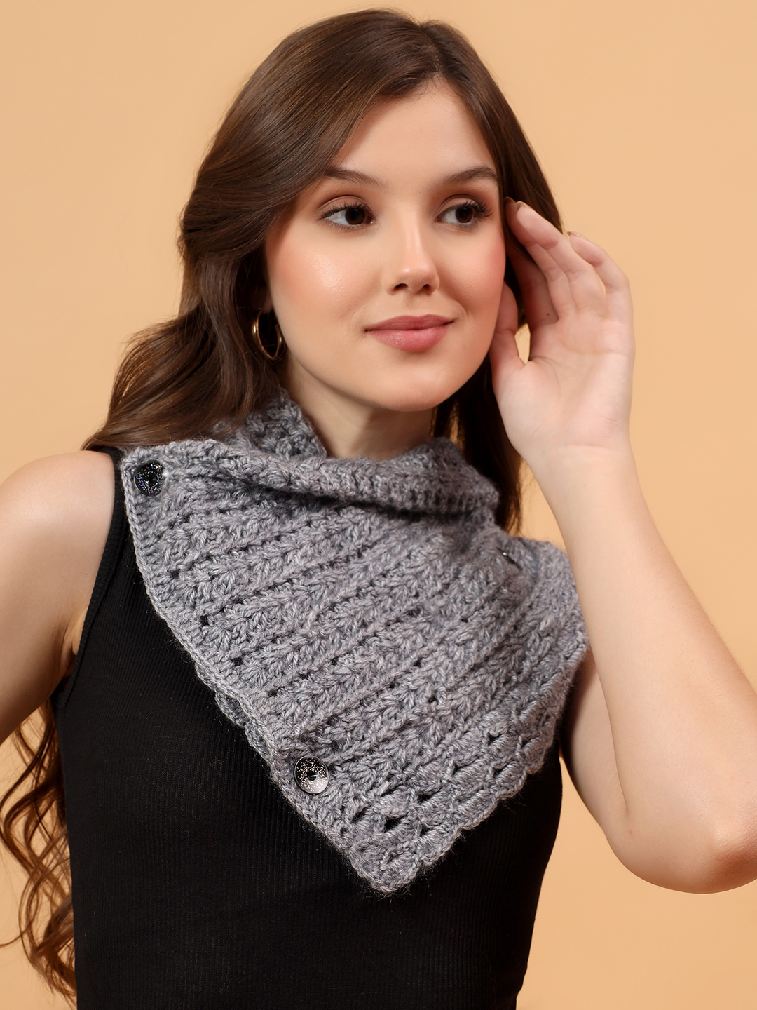 Velvery Handknitted Cowl Button Neckwarmer - Light Grey